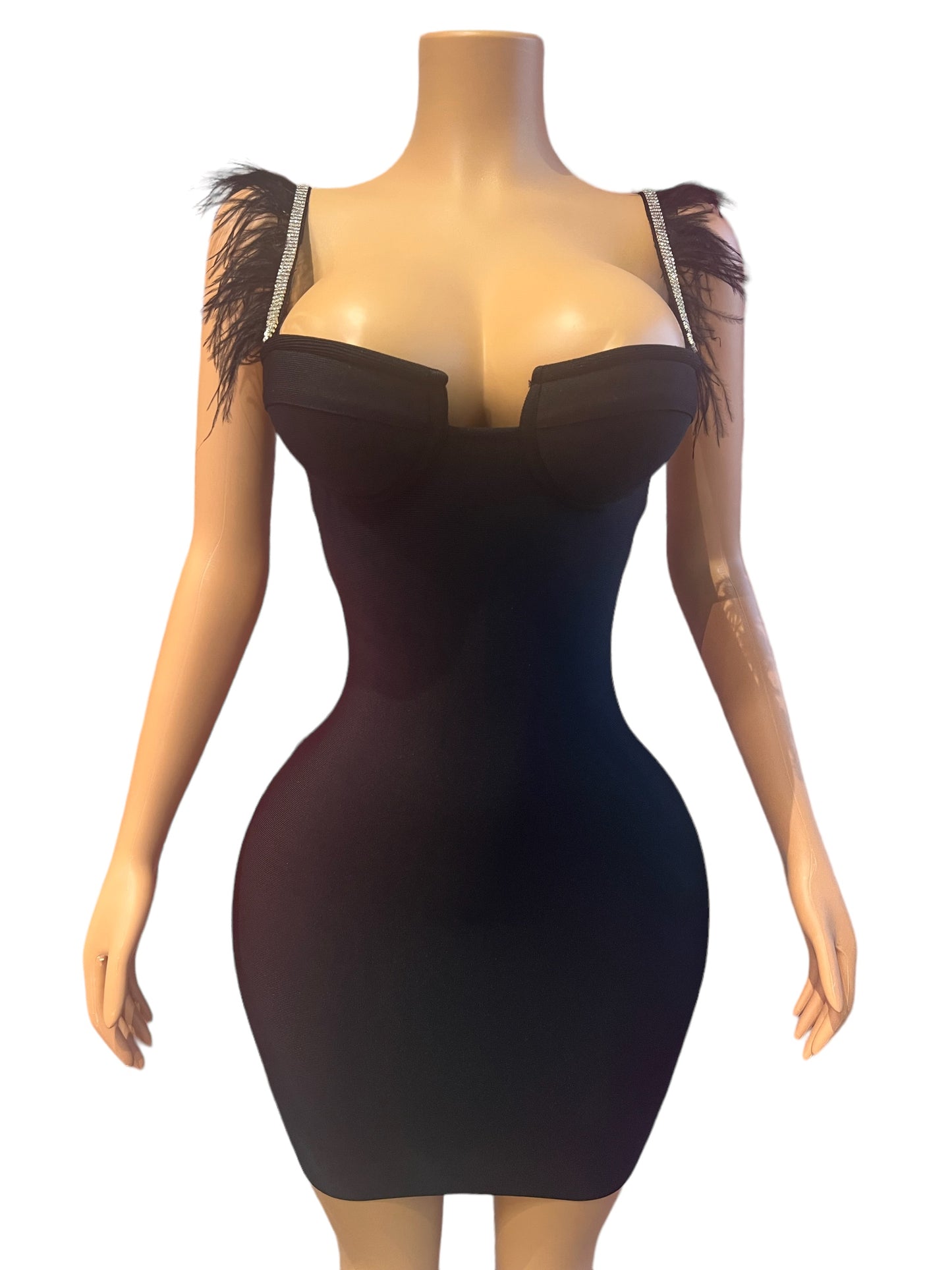 KIMSHEIN HIGH QUALITY BANDAGE FASHION DRESS WITH DIAMOND FEATHERS