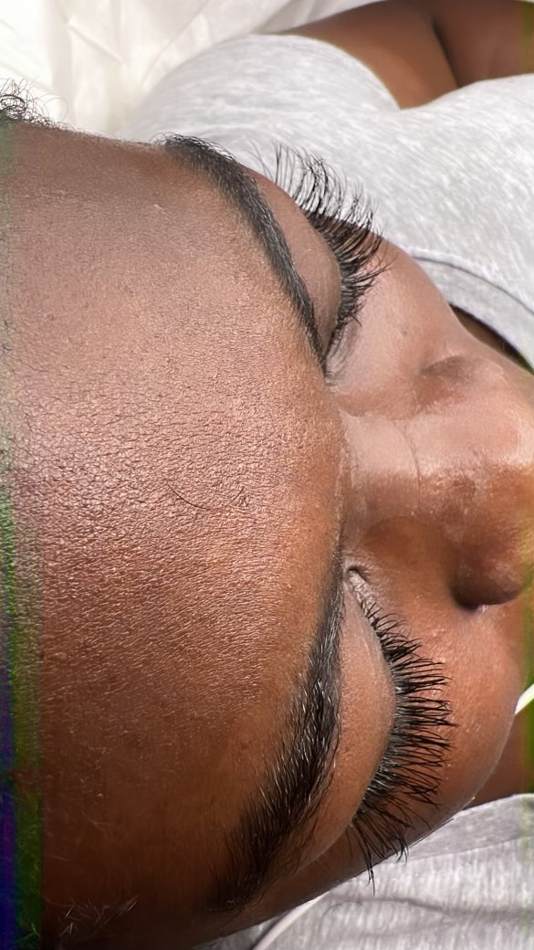 BOOK LASH APPOINTMENT