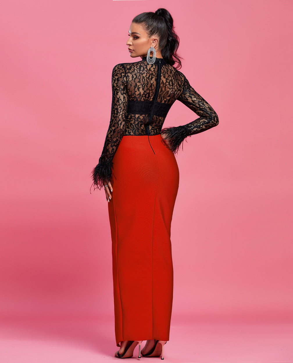 LONG SLEEVE FEATHER LACE MAXI DRESS